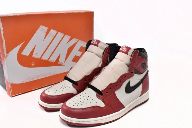 Kicked Out Shoe Store and Found 1 Retro Jordan DZ5485-612 Lost High OG Chicago 0811